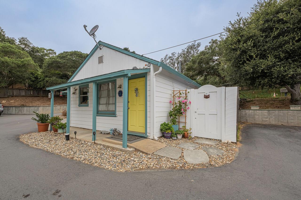 17229 McGuffie Road Prunedale, CA 93907 - Photo 5 of 9 a front view of house with yard