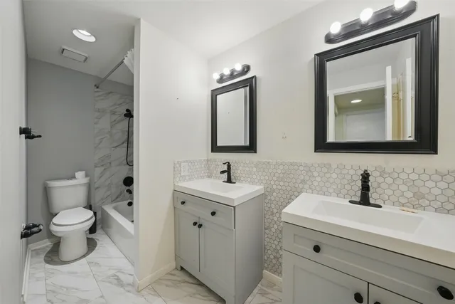 $199,000 | 4144 Greystone Way, Unit 305, Sugar Land, TX 77479