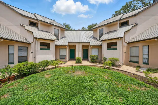 $199,000 | 4144 Greystone Way, Unit 305, Sugar Land, TX 77479