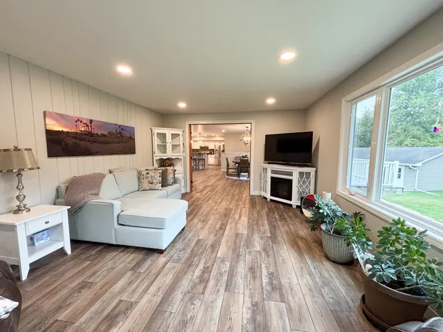 $499,000 | 1227 Riverside Drive, Detroit Lakes, MN 56501