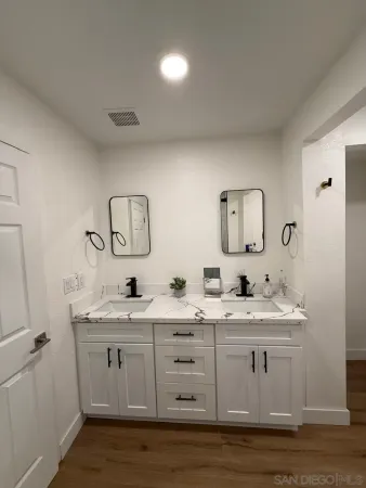 $4,900 | 6968 Camino Amero, San Diego, CA 92111