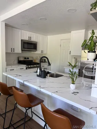 $4,900 | 6968 Camino Amero, San Diego, CA 92111