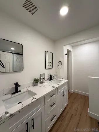 $4,900 | 6968 Camino Amero, San Diego, CA 92111