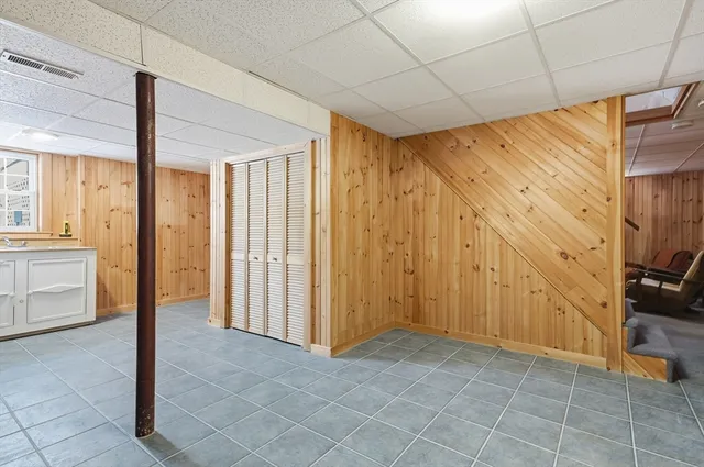 $650,000 | 35 Orchard Street, Amesbury, MA 01913