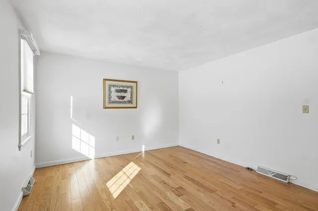 $650,000 | 35 Orchard Street, Amesbury, MA 01913