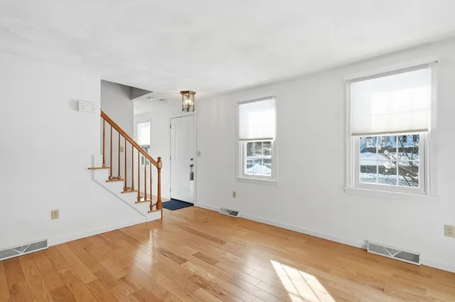 $650,000 | 35 Orchard Street, Amesbury, MA 01913