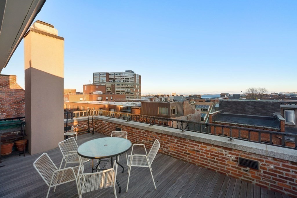 100 Fulton Street, Unit 5W Boston, MA 02109 - Photo 23 of 30