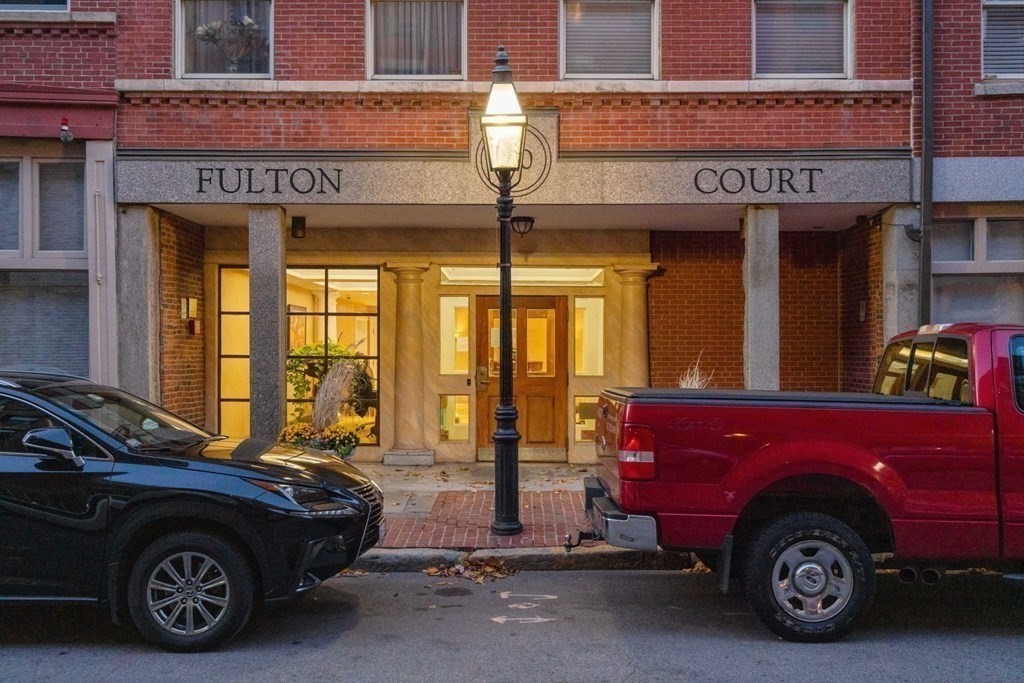 100 Fulton Street, Unit 5W Boston, MA 02109 - Photo 25 of 30