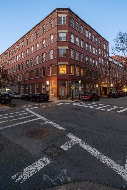100 Fulton Street, Unit 5W Boston, MA 02109 - Photo 26 of 30