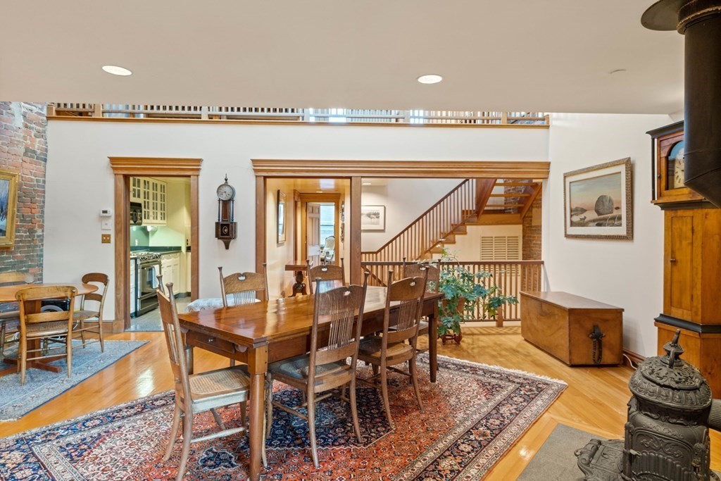 100 Fulton Street, Unit 5W Boston, MA 02109 - Photo 5 of 30