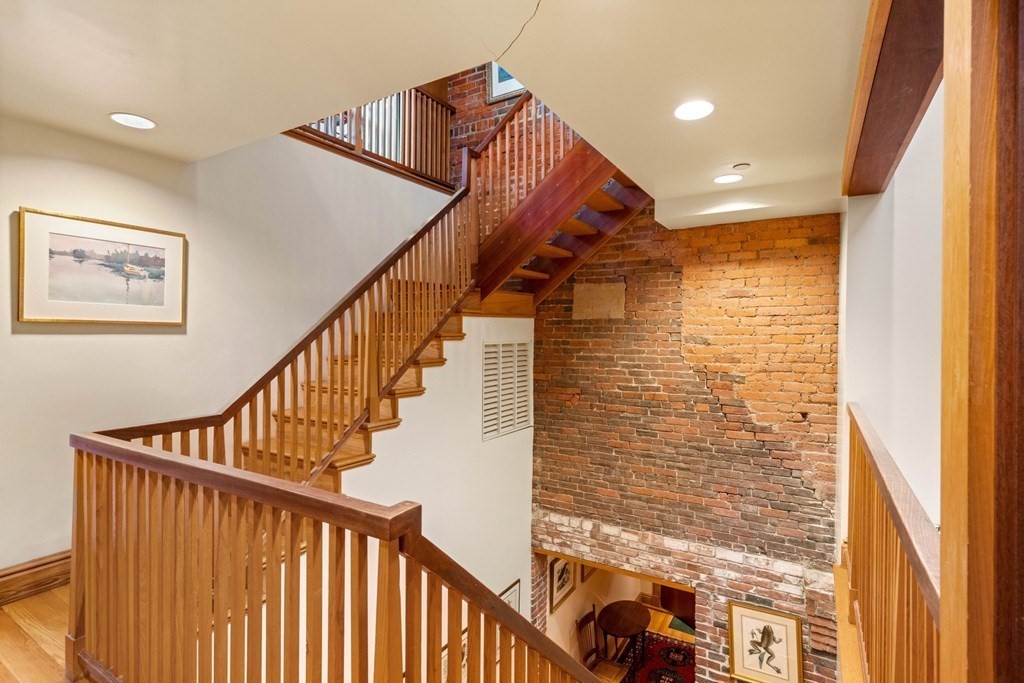 100 Fulton Street, Unit 5W Boston, MA 02109 - Photo 10 of 30