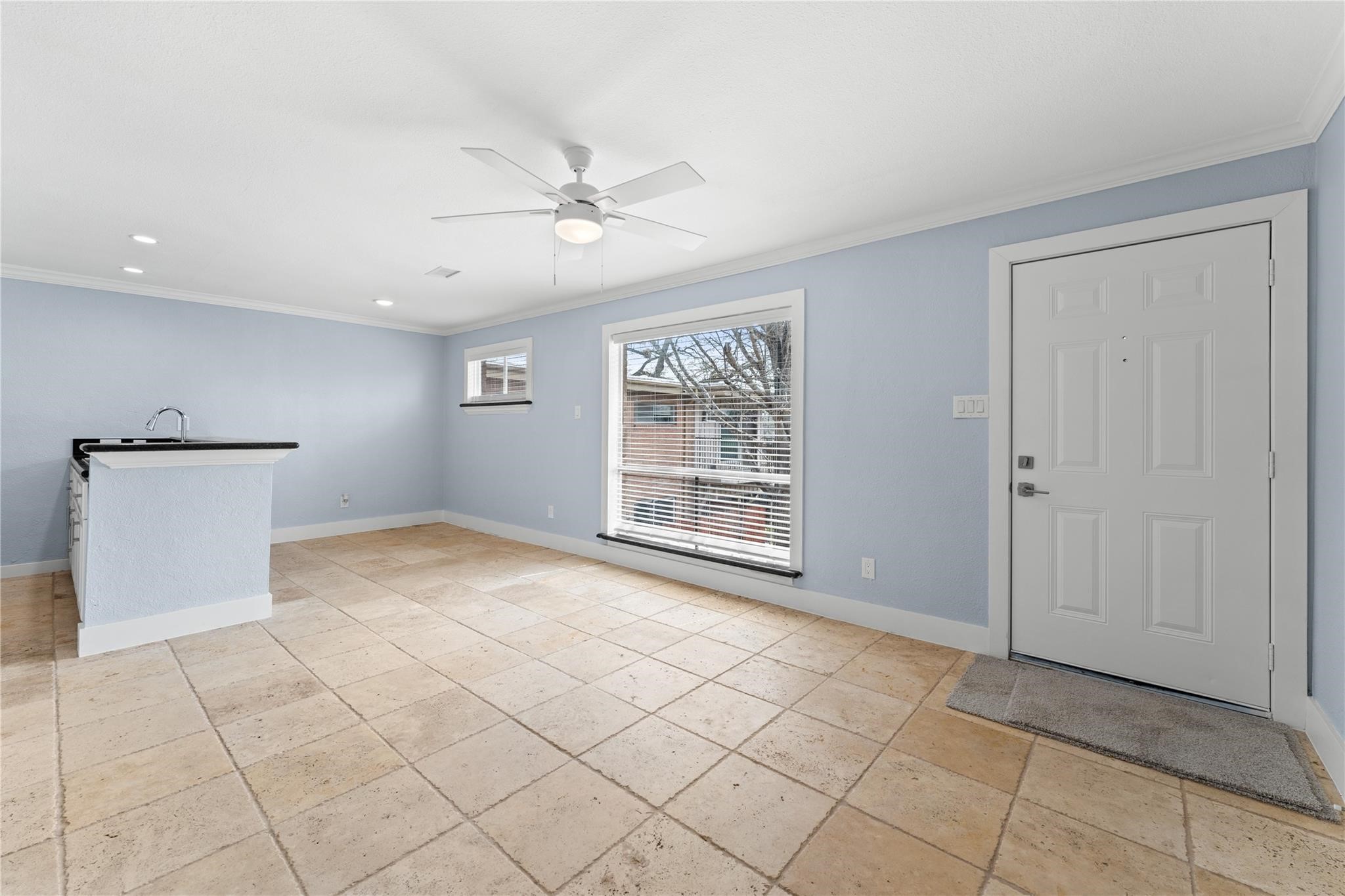 8118 Albacore Drive, Unit 7 Houston, TX 77074 - Photo 7 of 18 a view of an empty room with a window