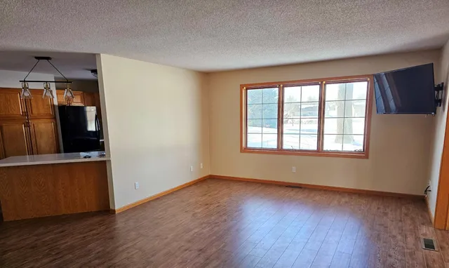 $165,000 | 2208 10th Avenue Southeast, Unit 12, Willmar, MN 56201