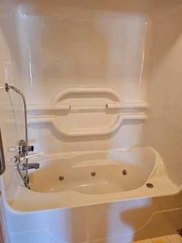 $165,000 | 2208 10th Avenue Southeast, Unit 12, Willmar, MN 56201