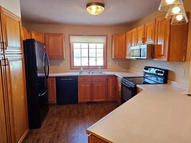 $165,000 | 2208 10th Avenue Southeast, Unit 12, Willmar, MN 56201