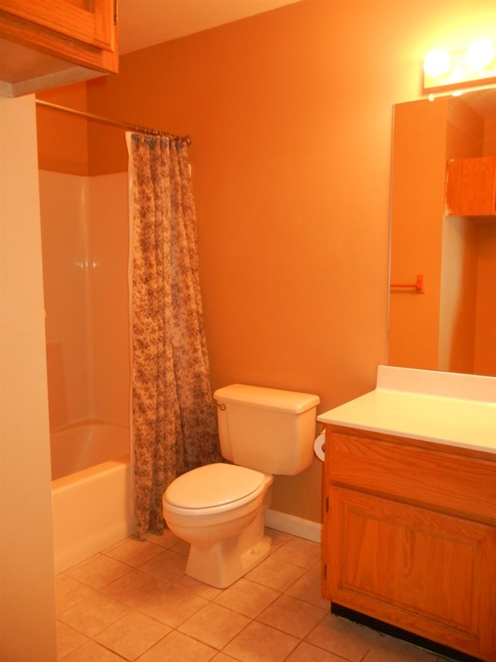 155 Rivers Edge Drive Burlington, VT 05408 - Photo 3 of 10 Gallery Image 3