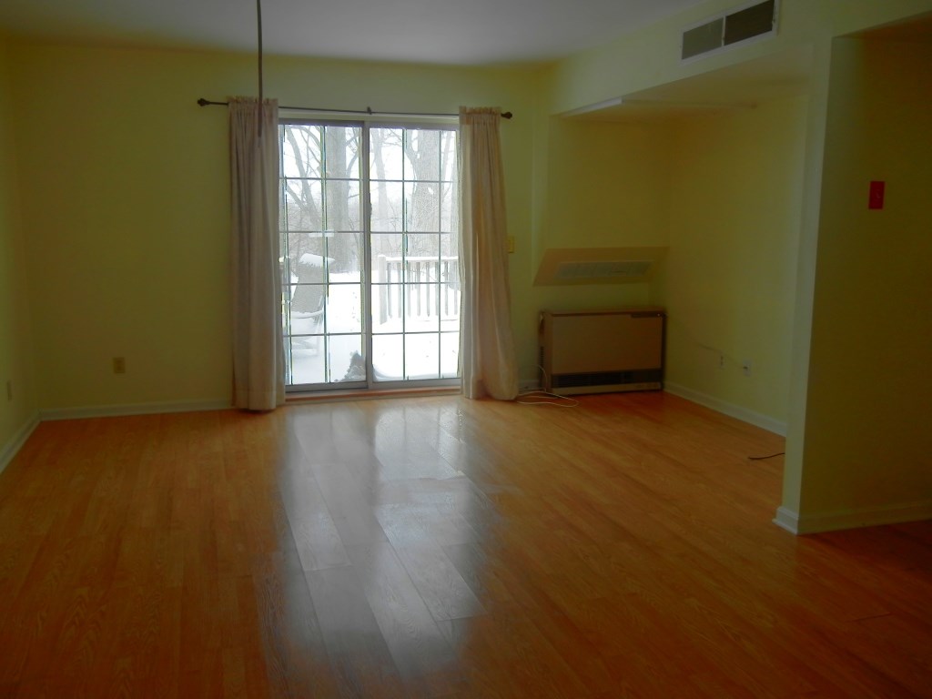 155 Rivers Edge Drive Burlington, VT 05408 - Photo 4 of 10 Gallery Image 4