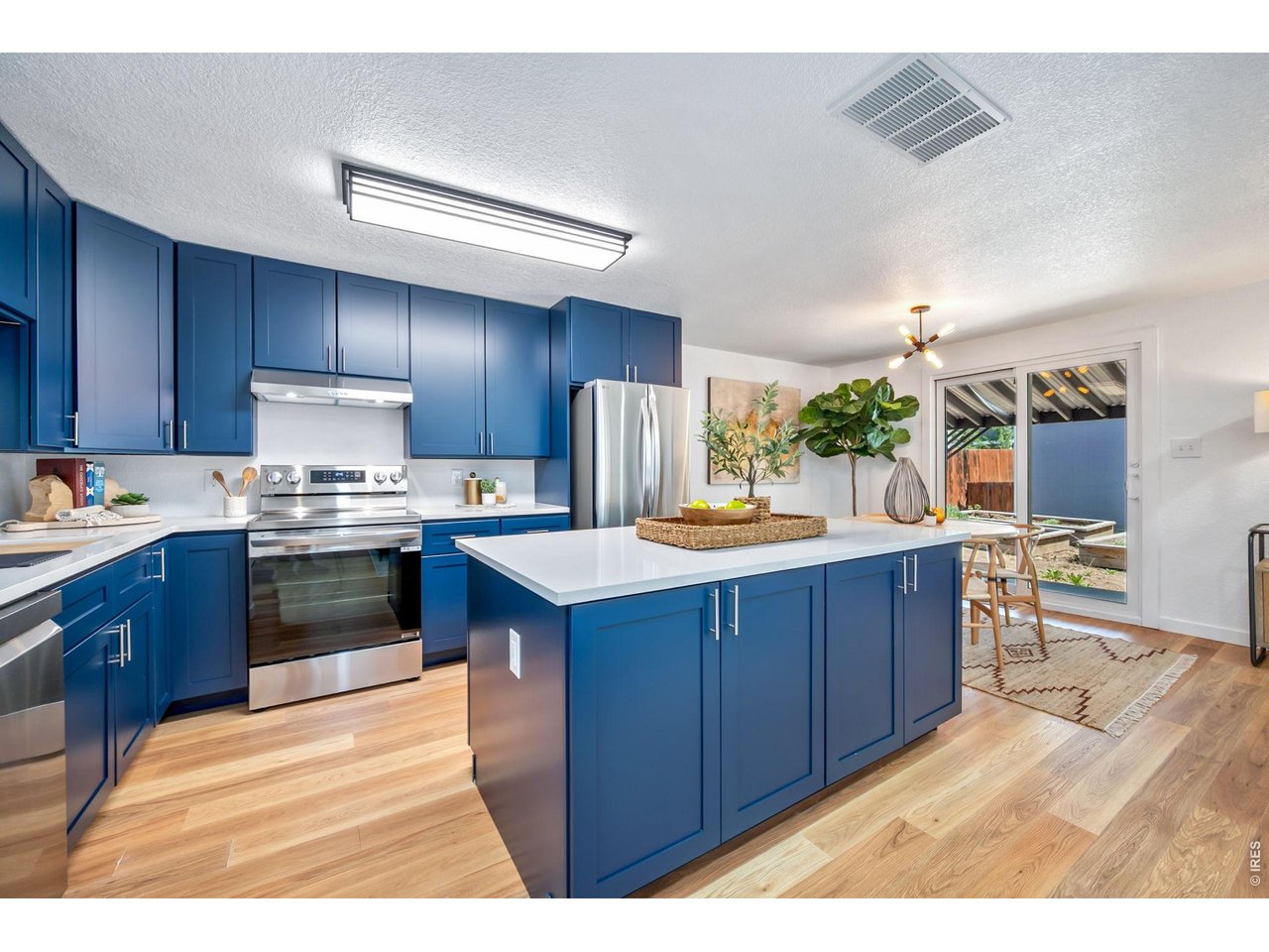 954 Martin Road Longmont, CO 80504 - Photo 3 of 27 Brand-New Kitchen | All-New Stainless Steel Appliances