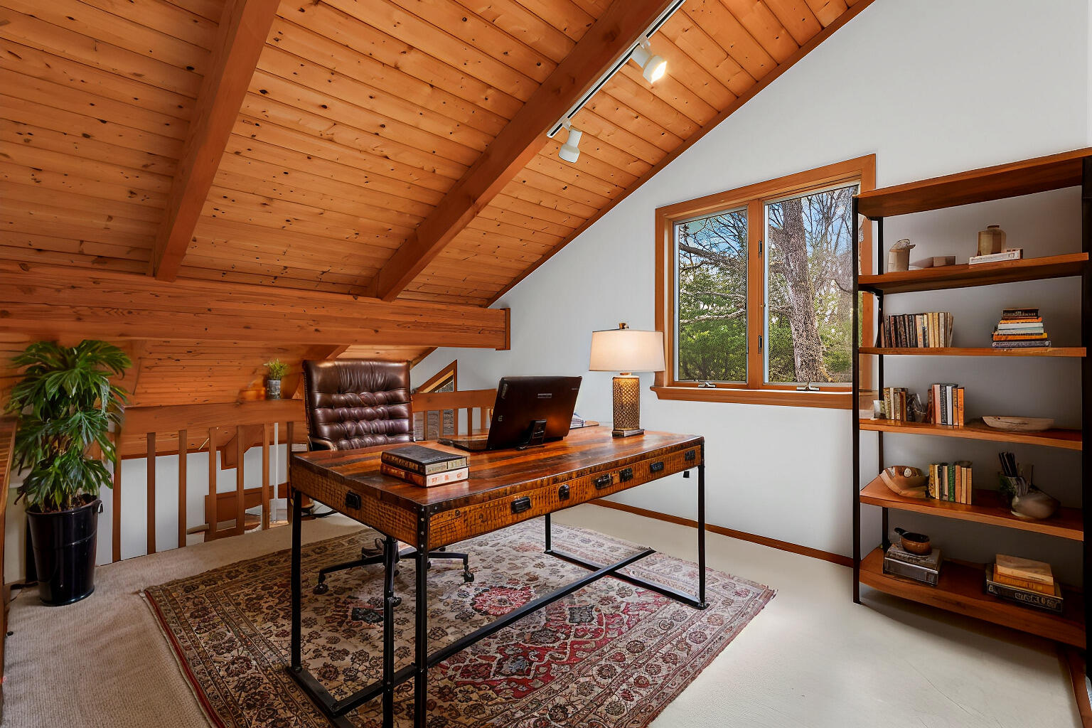 367 Saunders Drive Bushkill, PA 18324 - Photo 35 of 64 095A6949 - Home Office - Industrial - 23