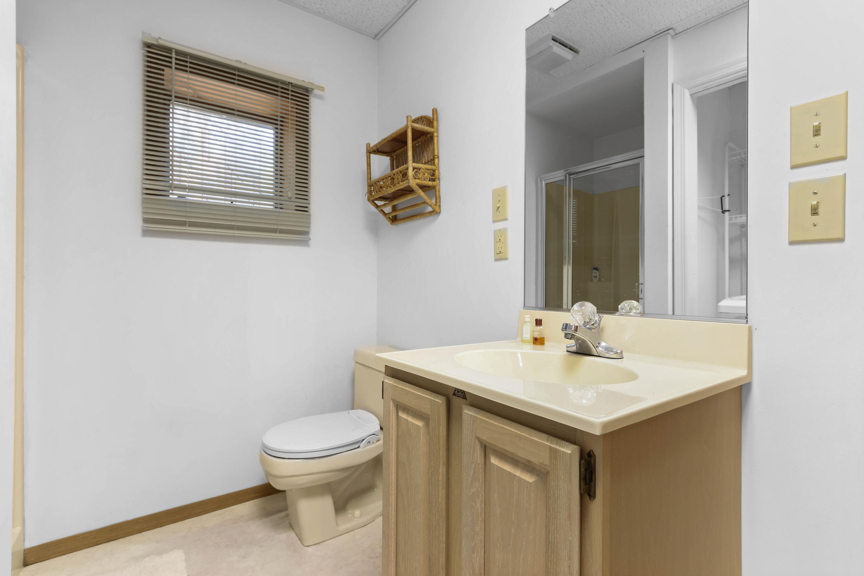 367 Saunders Drive Bushkill, PA 18324 - Photo 47 of 64 095A6934