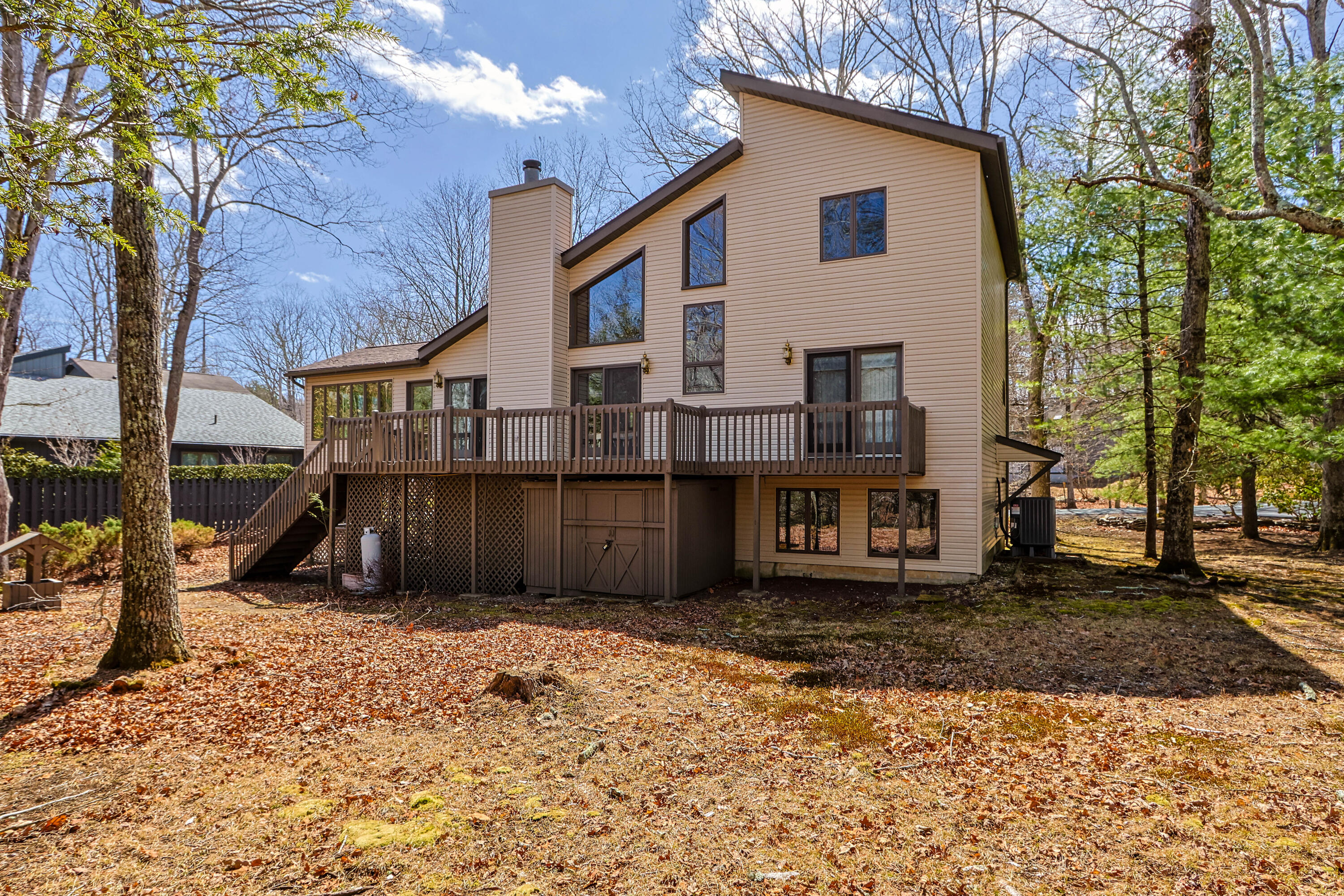 367 Saunders Drive Bushkill, PA 18324 - Photo 54 of 64 095A6744