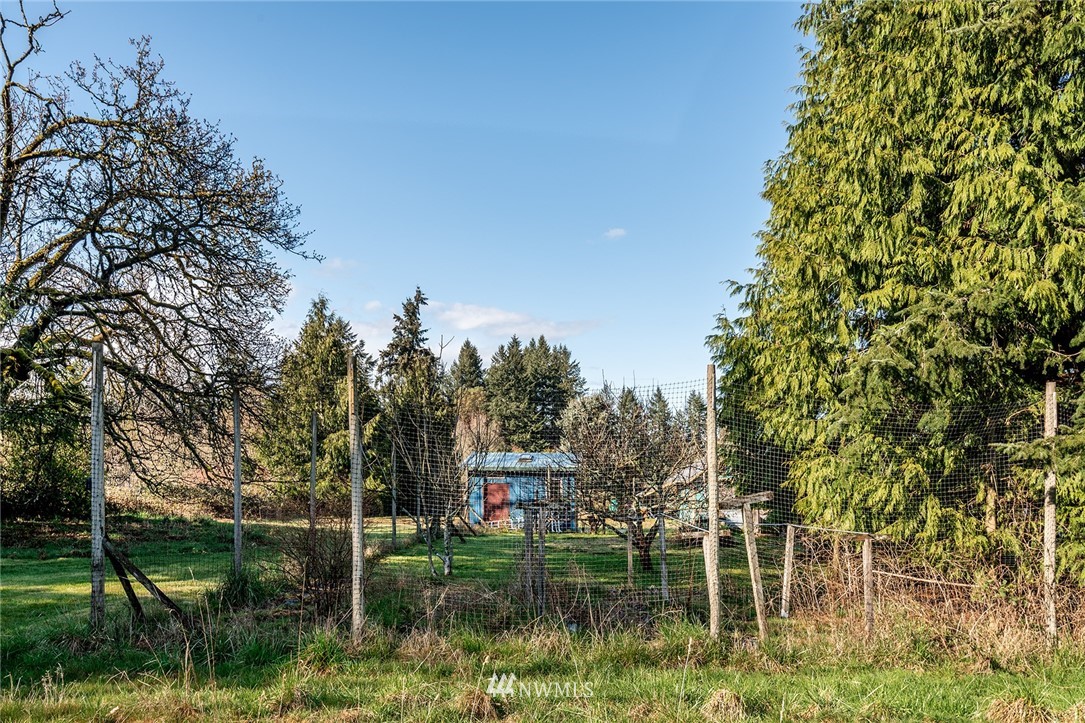 9048 Southwest Soper Road Vashon, WA 98070 - Photo 22 of 27 a view of a garden