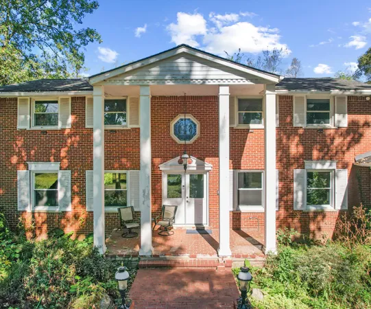 $999,000 | 48000 Eight Mile West, Northville, MI 48167