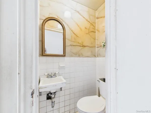 $778,000 | 1256 Allerton Avenue | Bronxwood