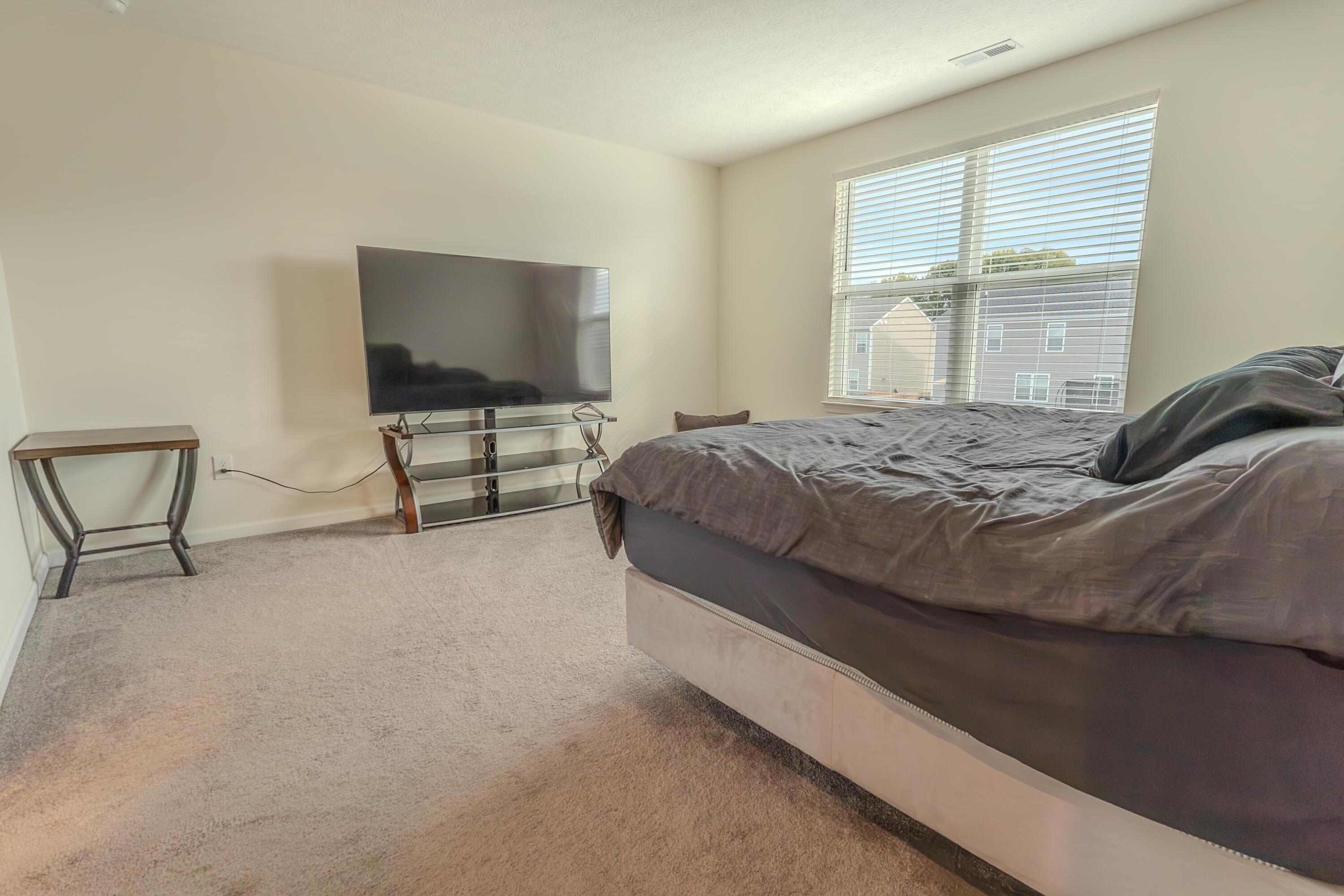 307 Honeysuckle Road Ashville, OH 43103 - Photo 21 of 37 Primary Suite