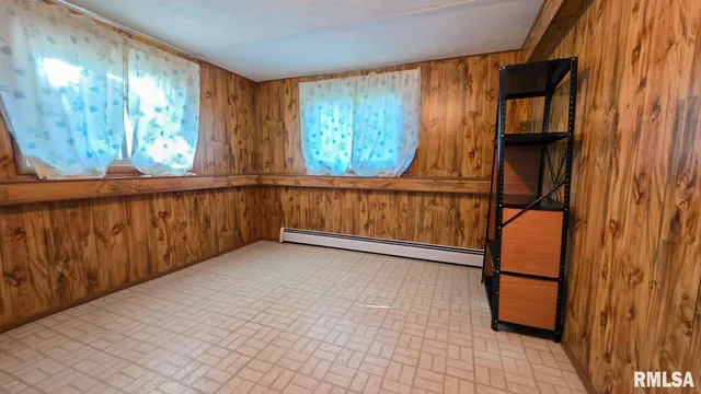 $119,900 | 608 Copp Avenue, Mount Carmel, IL 62863