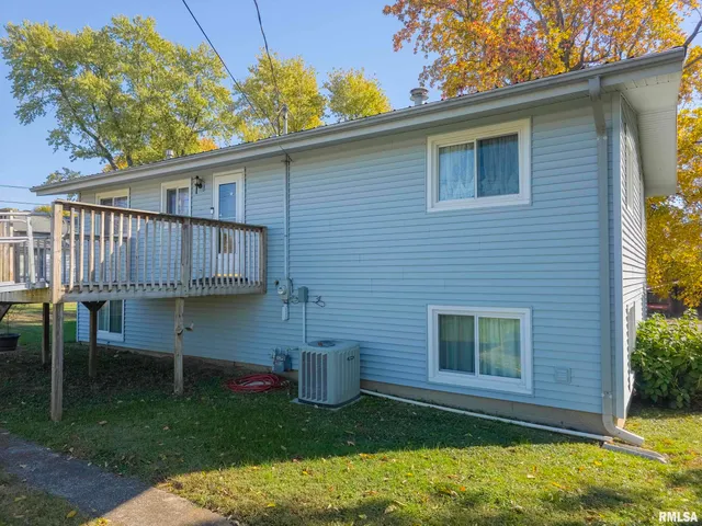 $119,900 | 608 Copp Avenue, Mount Carmel, IL 62863