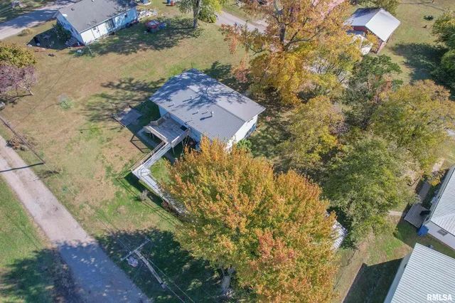 $119,900 | 608 Copp Avenue, Mount Carmel, IL 62863