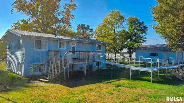 $119,900 | 608 Copp Avenue, Mount Carmel, IL 62863