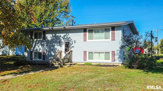 $119,900 | 608 Copp Avenue, Mount Carmel, IL 62863