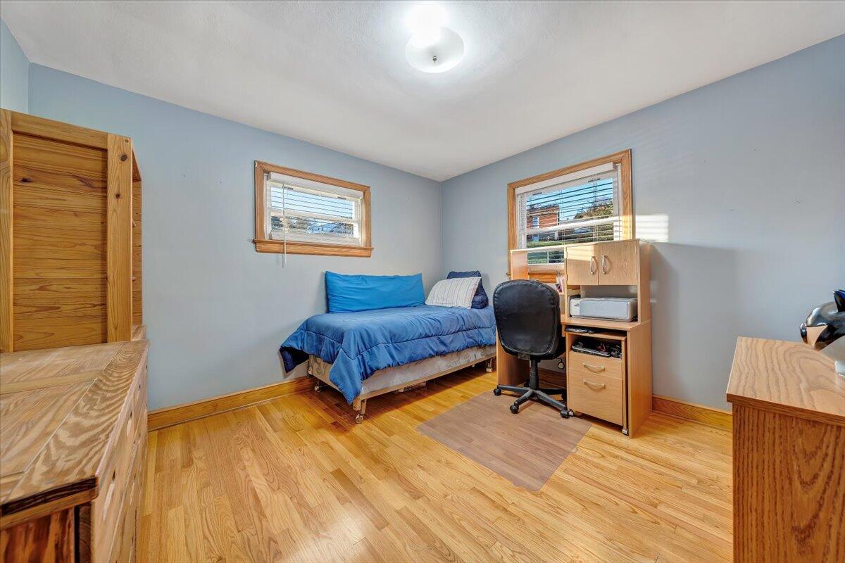 2615 Grandin Road Southwest Roanoke, VA 24015 - Photo 16 of 24 25-MIB04620