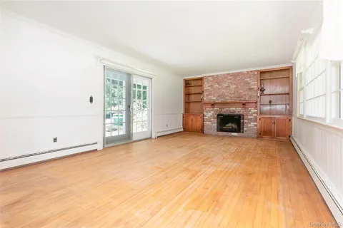 $895,000 | 14 Appleby Drive, Bedford, NY 10506