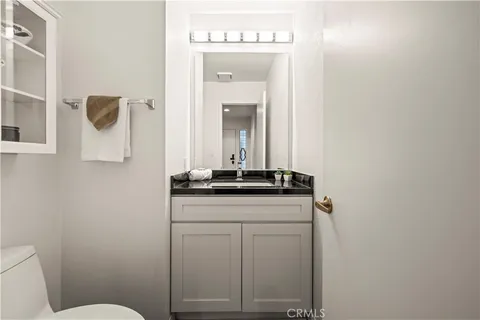 $699,000 | 18150 Andrea Circle South, Unit 1, Northridge, CA 91325