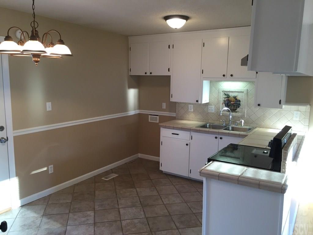 4220 River Road Hickory, NC 28602 - Photo 4 of 17