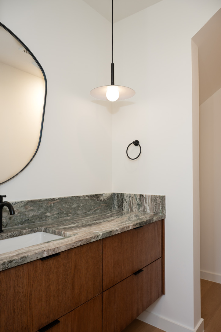 308 El Paso Street Austin, TX 78704 - Photo 19 of 38 Powder Bath
