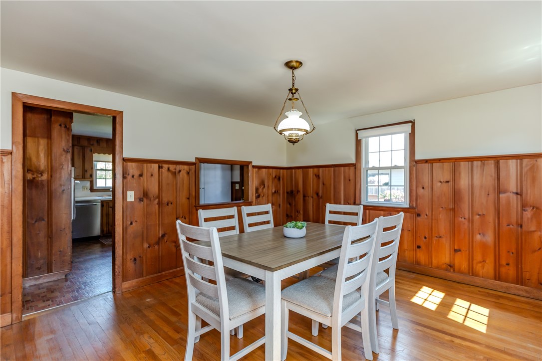 15 Drake Road Warwick, RI 02888 - Photo 11 of 48 Dining room