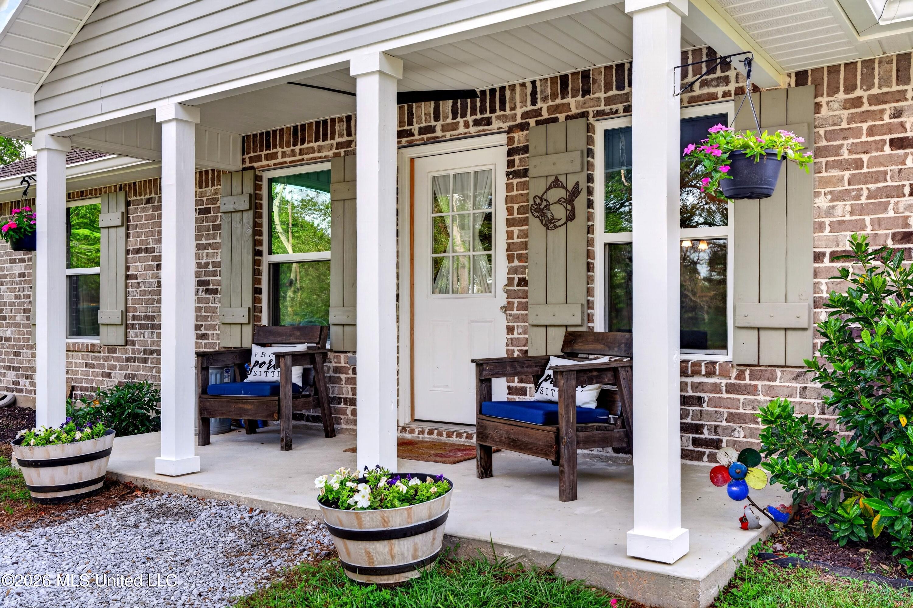 23 Buddy Road Picayune, MS 39466 - Photo 5 of 49 Front porch
