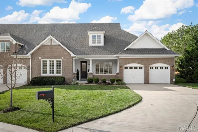 $850,000 | 16291 Chesterfield Ridge Circle, Chesterfield, MO 63017