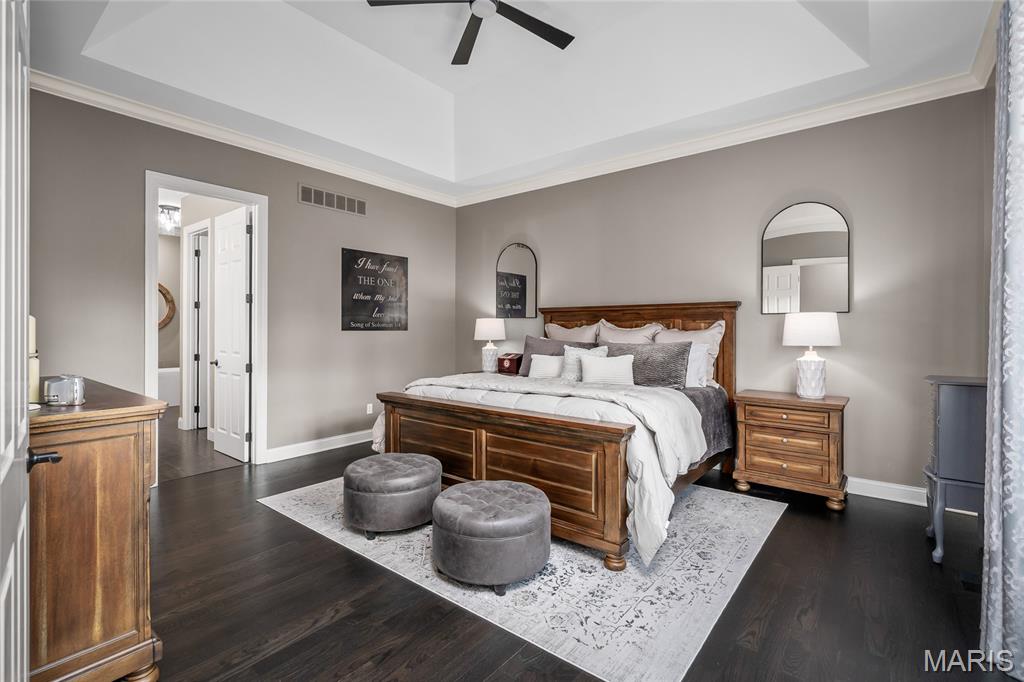 16291 Chesterfield Ridge Circle Chesterfield, MO 63017 - Photo 13 of 35