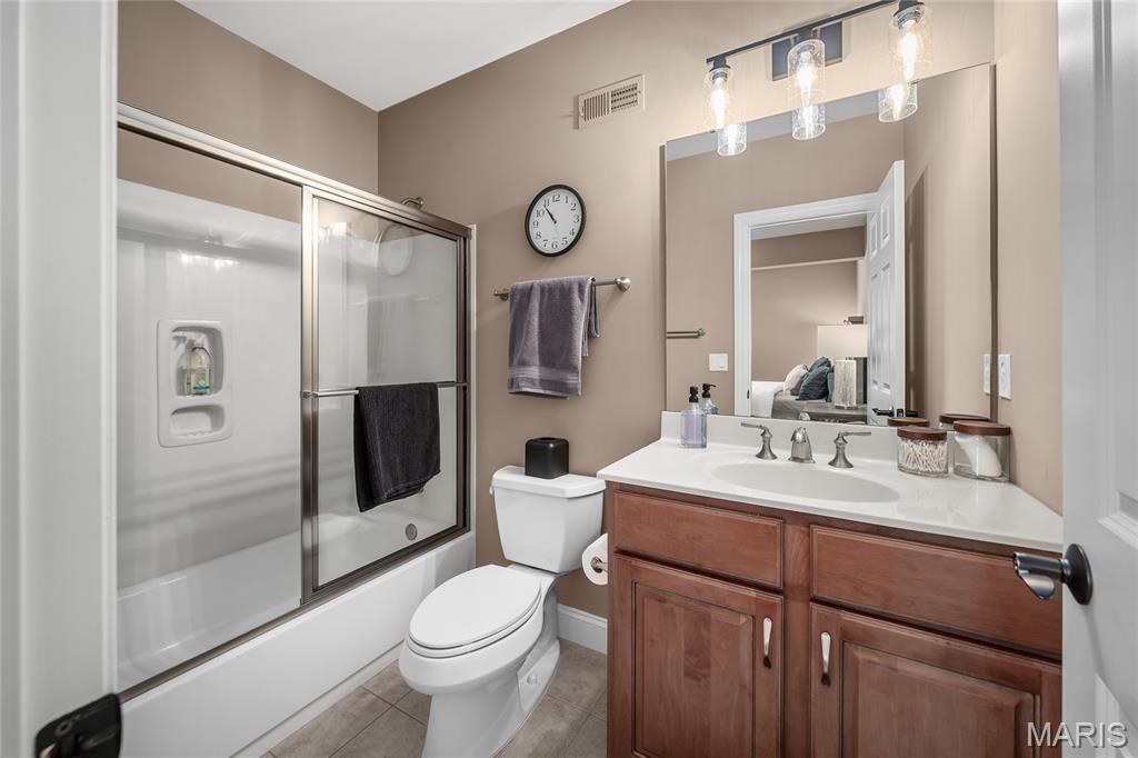 16291 Chesterfield Ridge Circle Chesterfield, MO 63017 - Photo 26 of 35