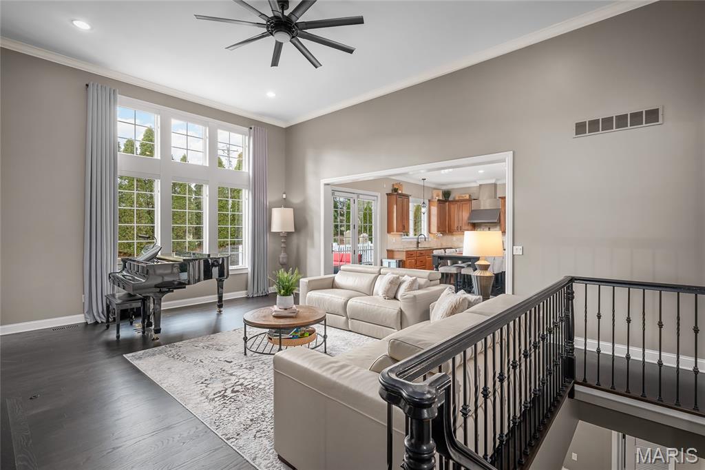 16291 Chesterfield Ridge Circle Chesterfield, MO 63017 - Photo 4 of 35