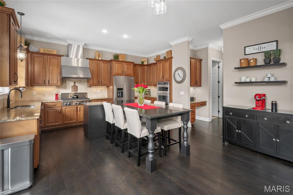 16291 Chesterfield Ridge Circle Chesterfield, MO 63017 - Photo 8 of 35