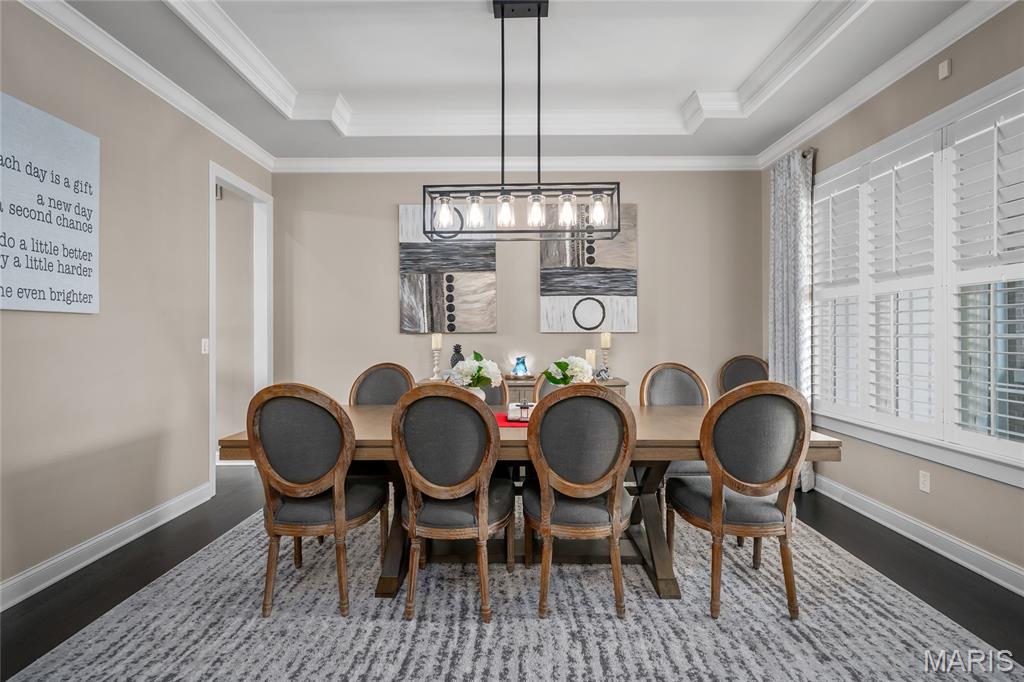 16291 Chesterfield Ridge Circle Chesterfield, MO 63017 - Photo 10 of 35