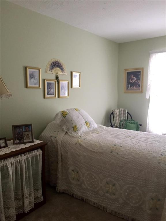 286 Windsor Ridge, Unit 23 New Castle, PA 16105 - Photo 14 of 15 Bedroom