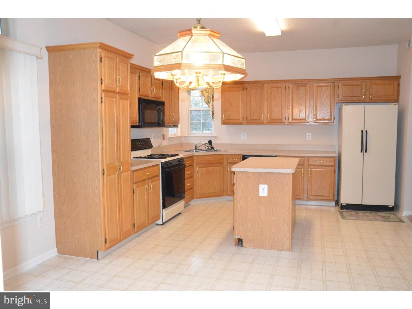 15 Thackery Road Hainesport, NJ 08036 - Photo 8 of 25
