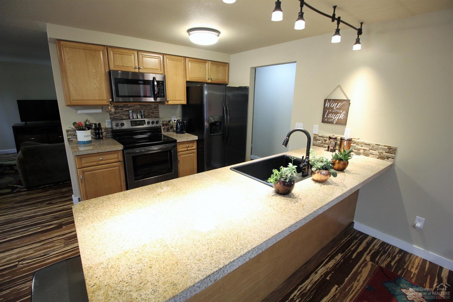 19062 Shoshone Road Bend, OR 97702 - Photo 11 of 23 Additional Photo